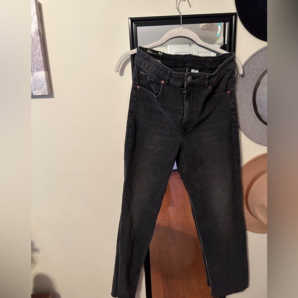 NWT High Waisted Straight Leg Jeans